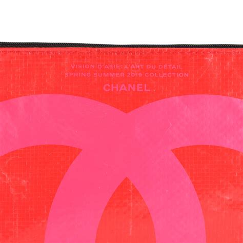 chanel l'art du detail|the art of detail presentation.